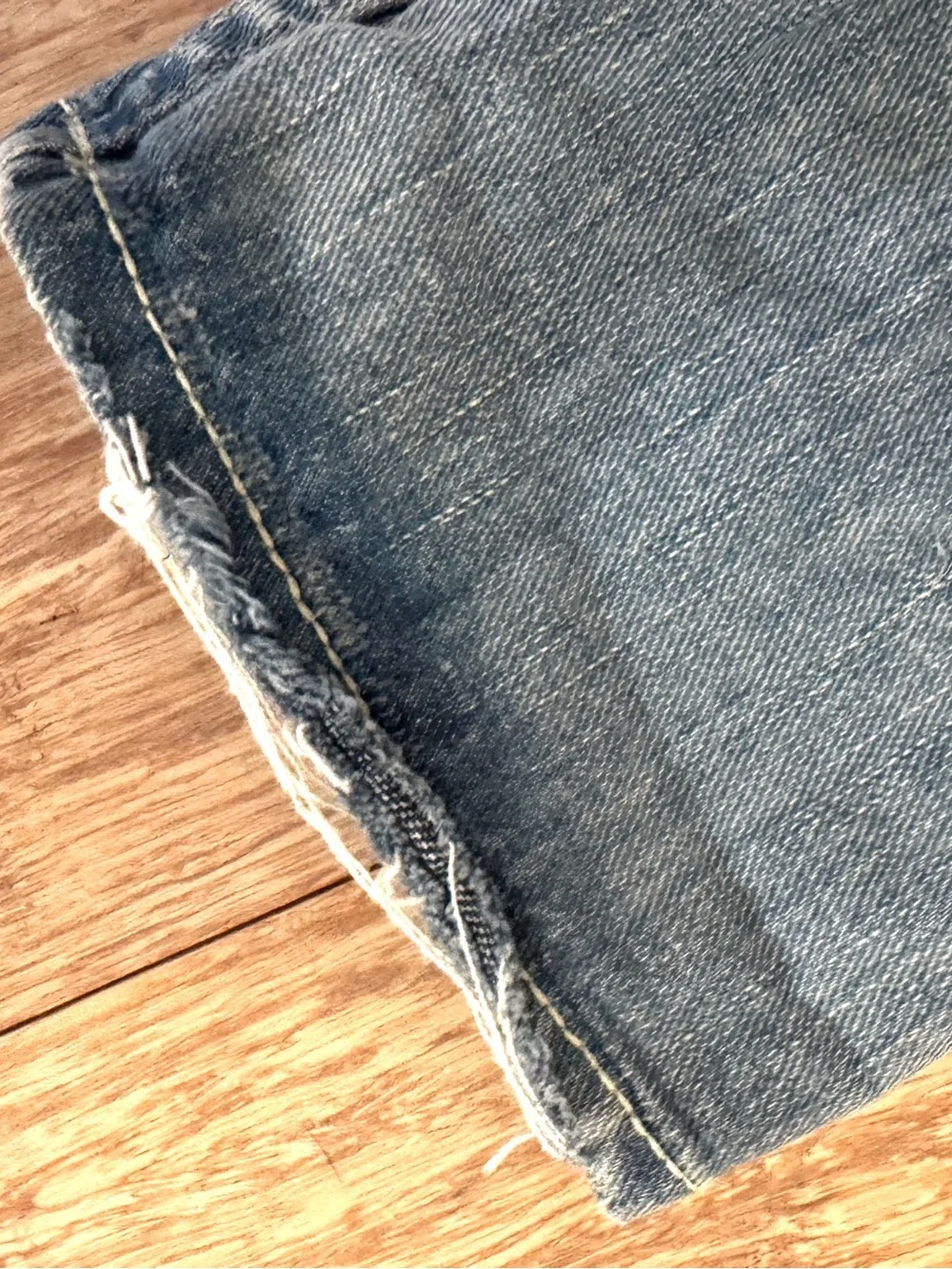Ralph Lauren Thompson 650 Distressed Denim Jeans